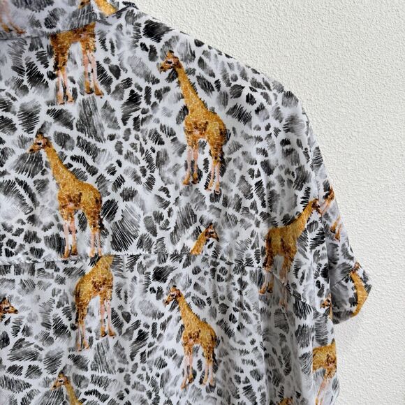 Jane & Delancey Top Womens XL Safari Giraffe‎ Button Up Beachy Tropical Travel - Picture 9 of 14